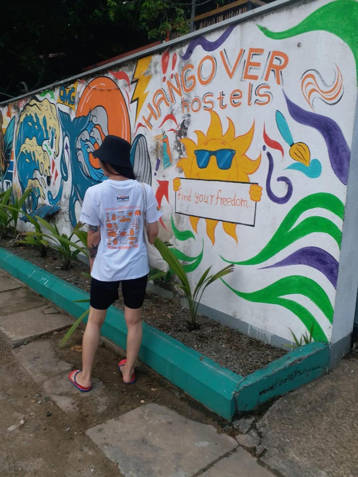 Hangover Hostels Mirissa Exterior foto